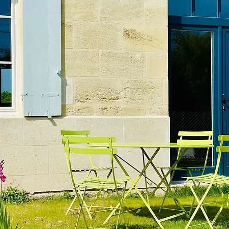 Maison Girondine Cosy Avec Jardin Et Vue Vigne - Proche St-émilion *